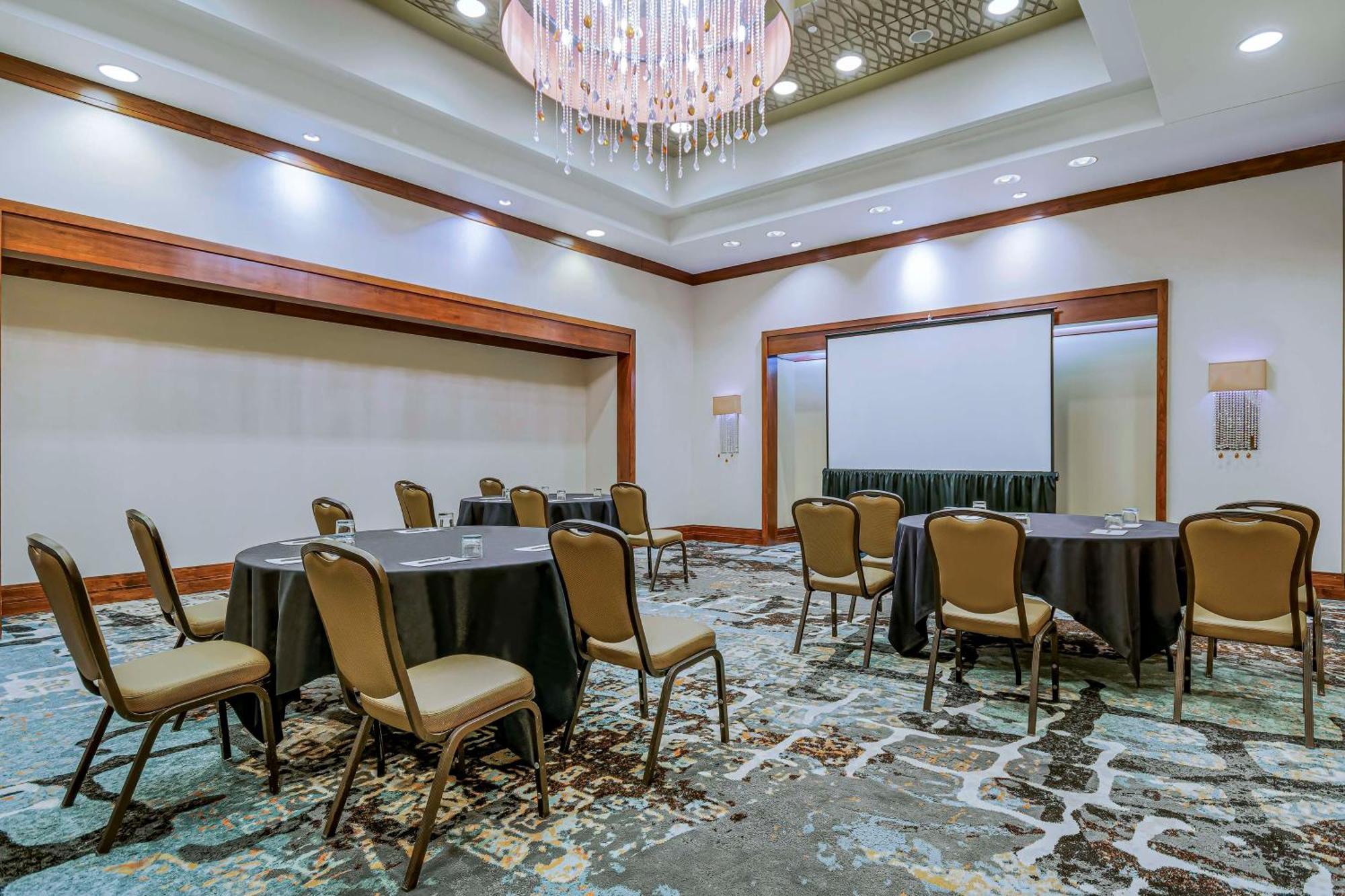 Embassy Suites Houston - Downtown Buitenkant foto